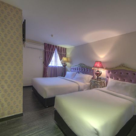 Hotel Arenaa Batik Boutique à Kuantan Extérieur photo